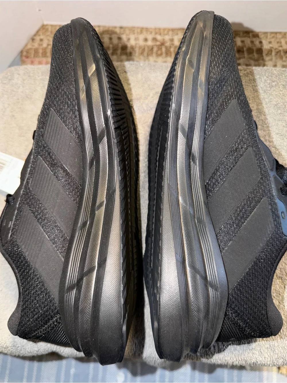 Breathable Mesh Size 9.5 NWT Adidas Galaxy 7 M Running Shoes